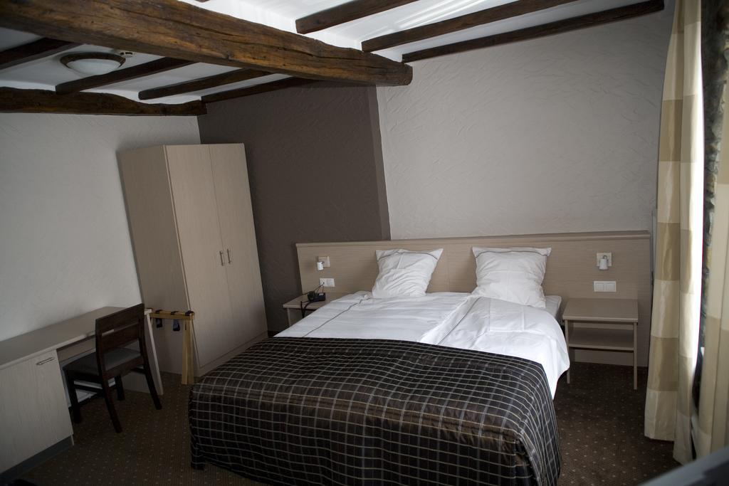 Auberge De Lavacherie Sainte-Ode Екстериор снимка
